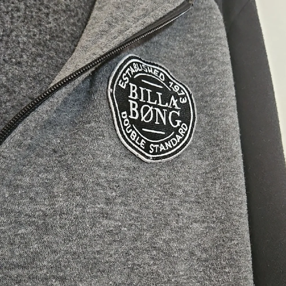 Billabong Charcoal and Black Zip-Up Hoodie - Picture 3 of 11
